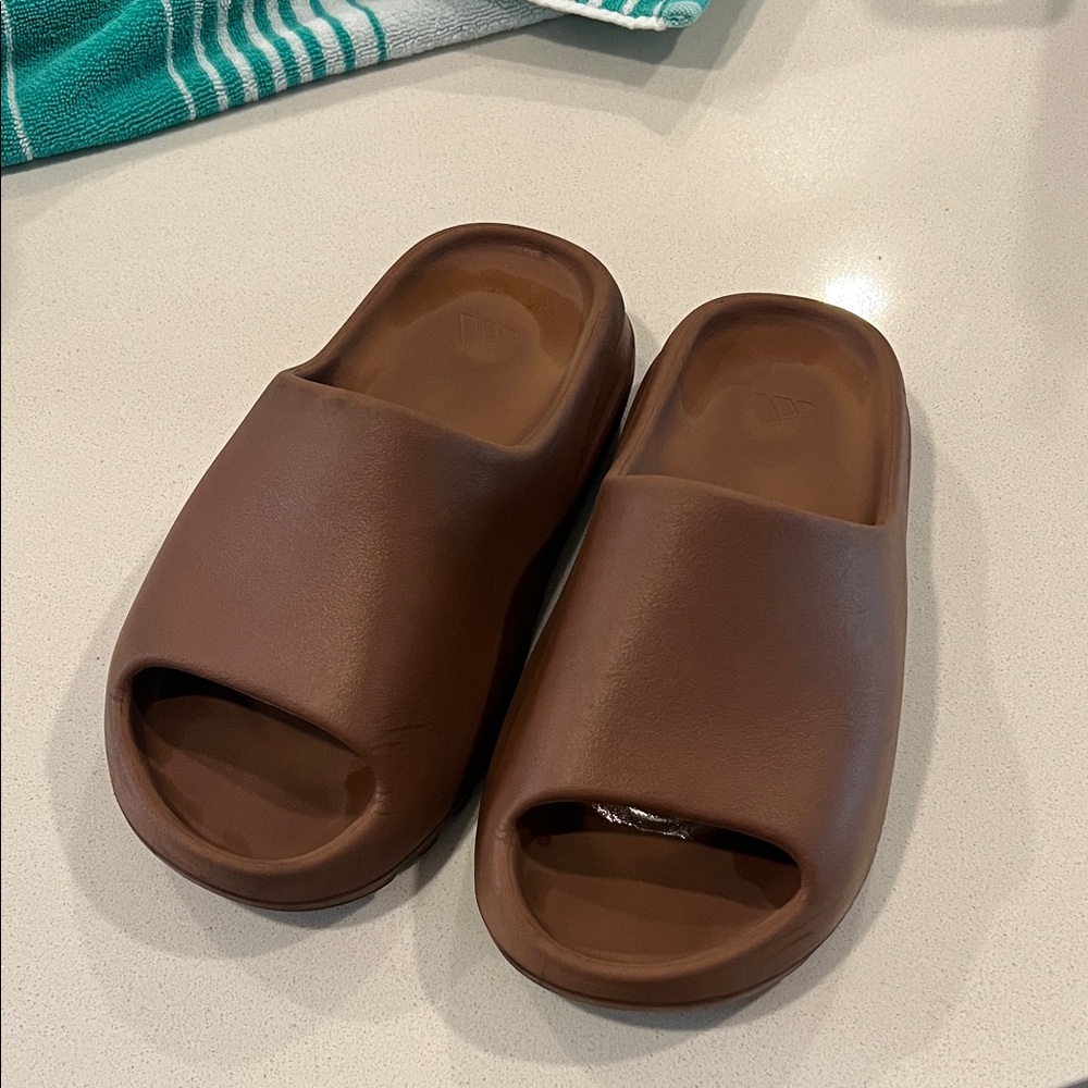 Yeezy Slides